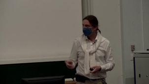 Géométrie généralisée et graduée en mécanique et physique théorique